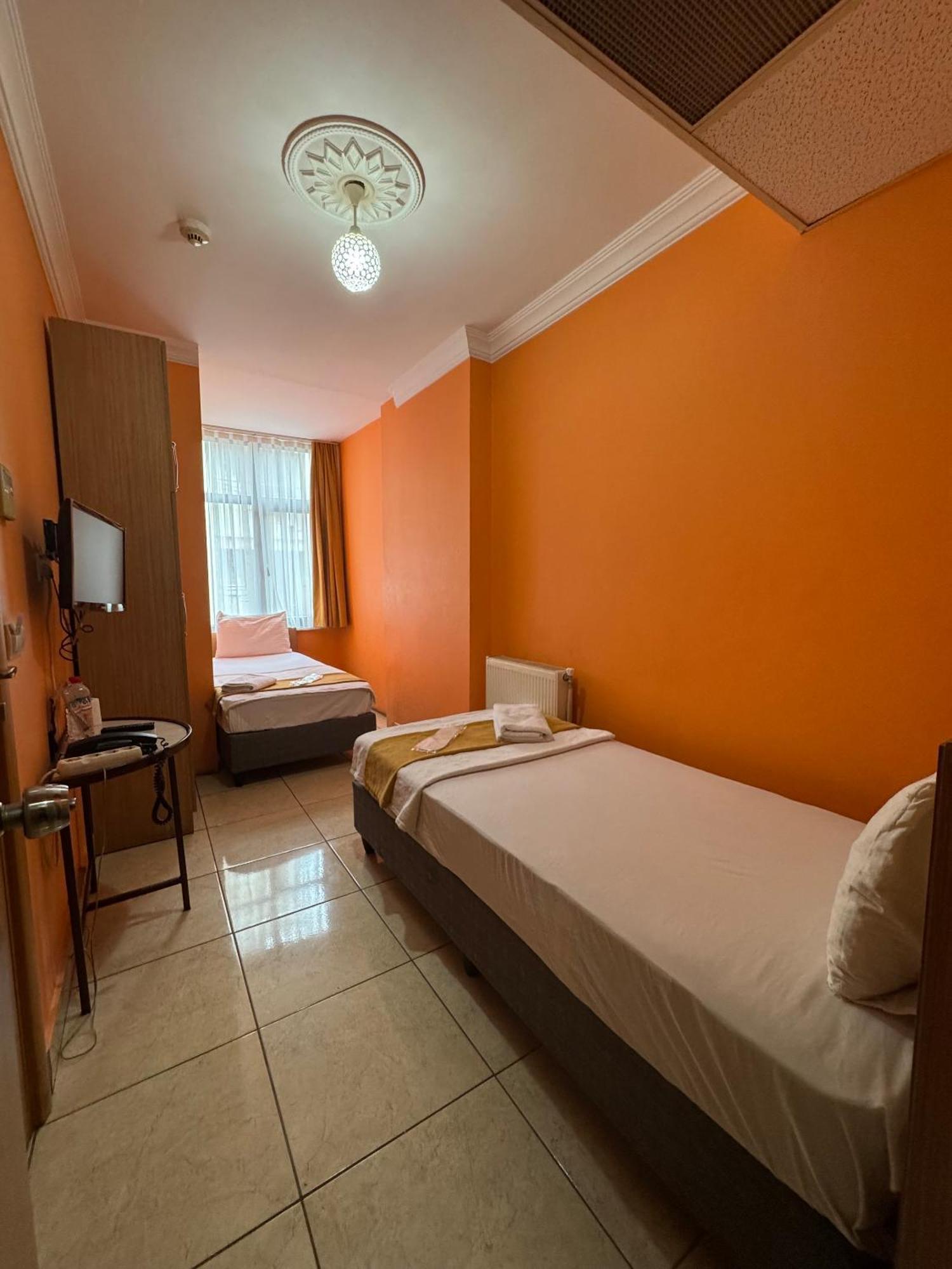 Esen Life Hotel Istanbul Bagian luar foto