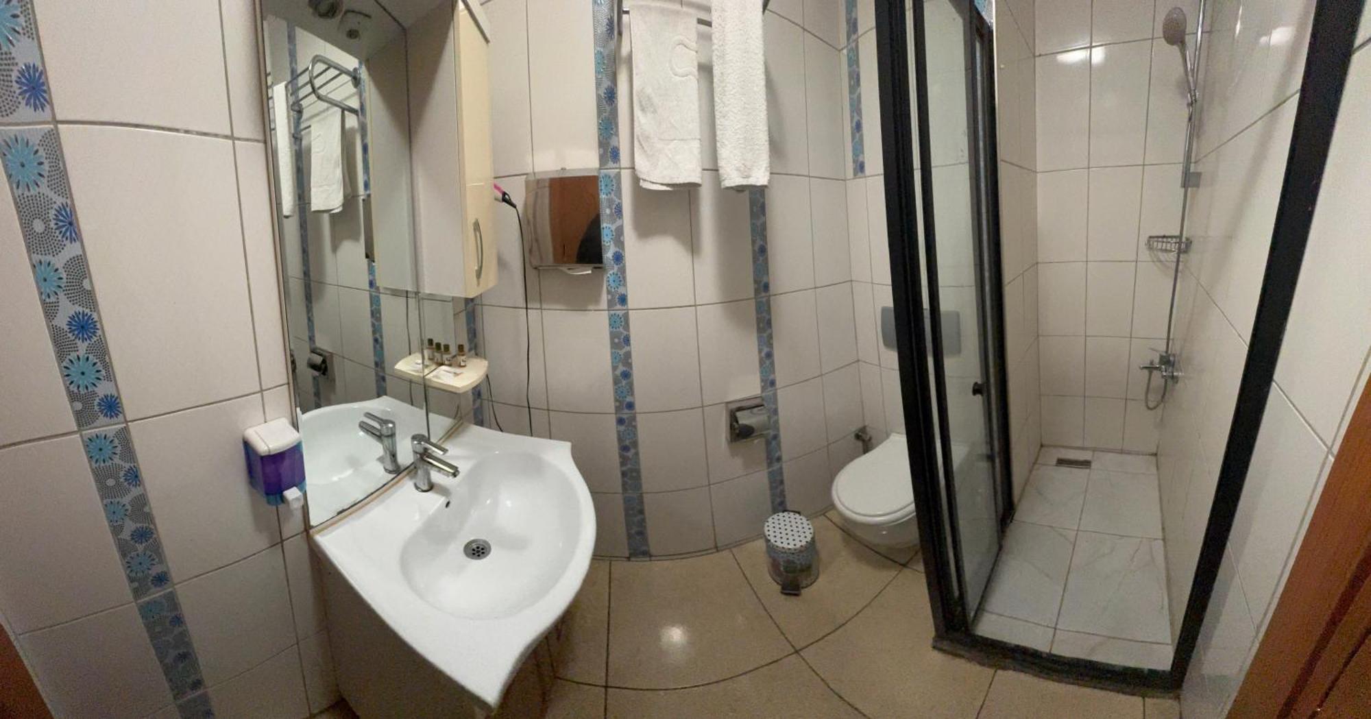 Esen Life Hotel Istanbul Bagian luar foto