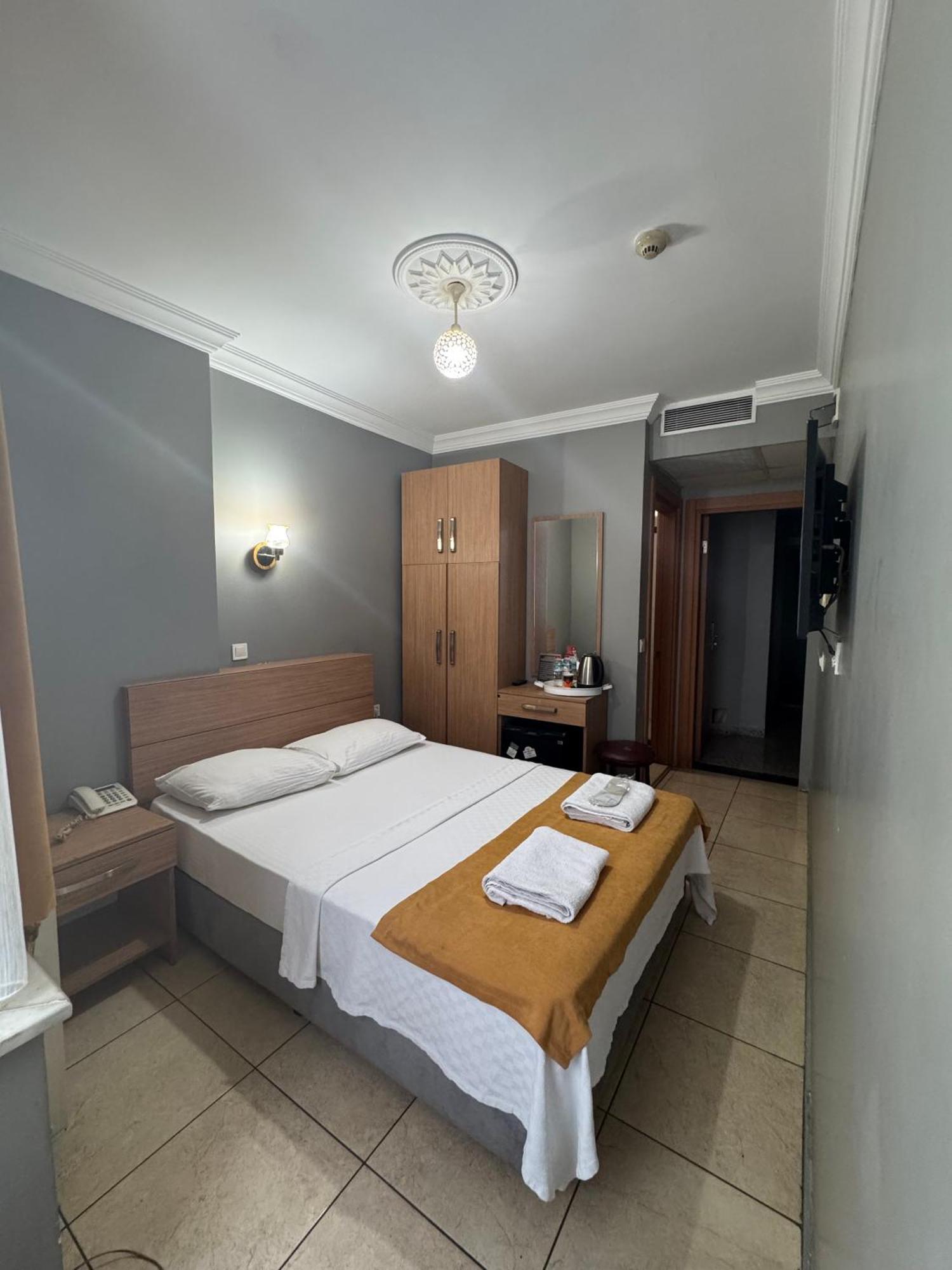 Esen Life Hotel Istanbul Bagian luar foto